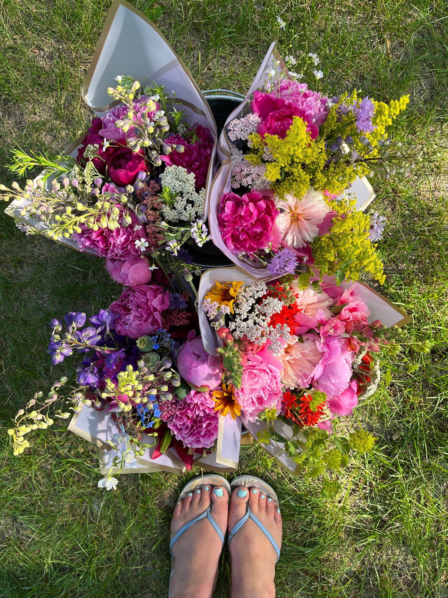2026 Shifting Blooms Bouquet Subscription Gift Card